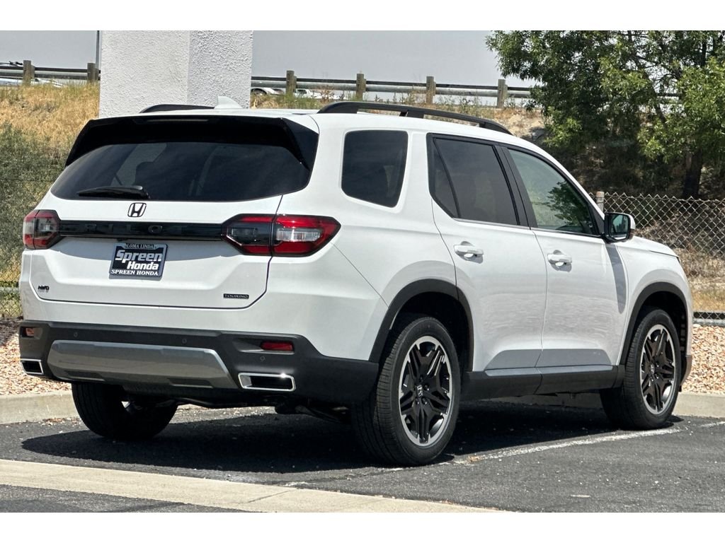 New 2026 Platinum White Pearl Honda Touring S image 4
