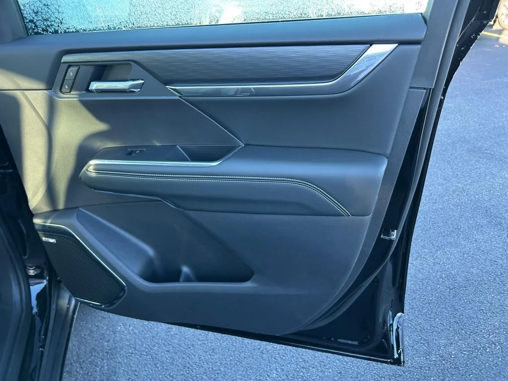 New 2026 Ebony Twilight Metallic GMC Elevation image 18
