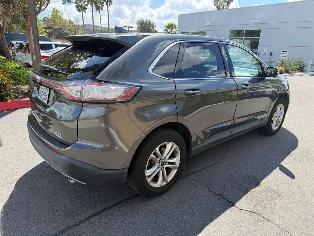 Used 2018 Gray Ford SEL image 6