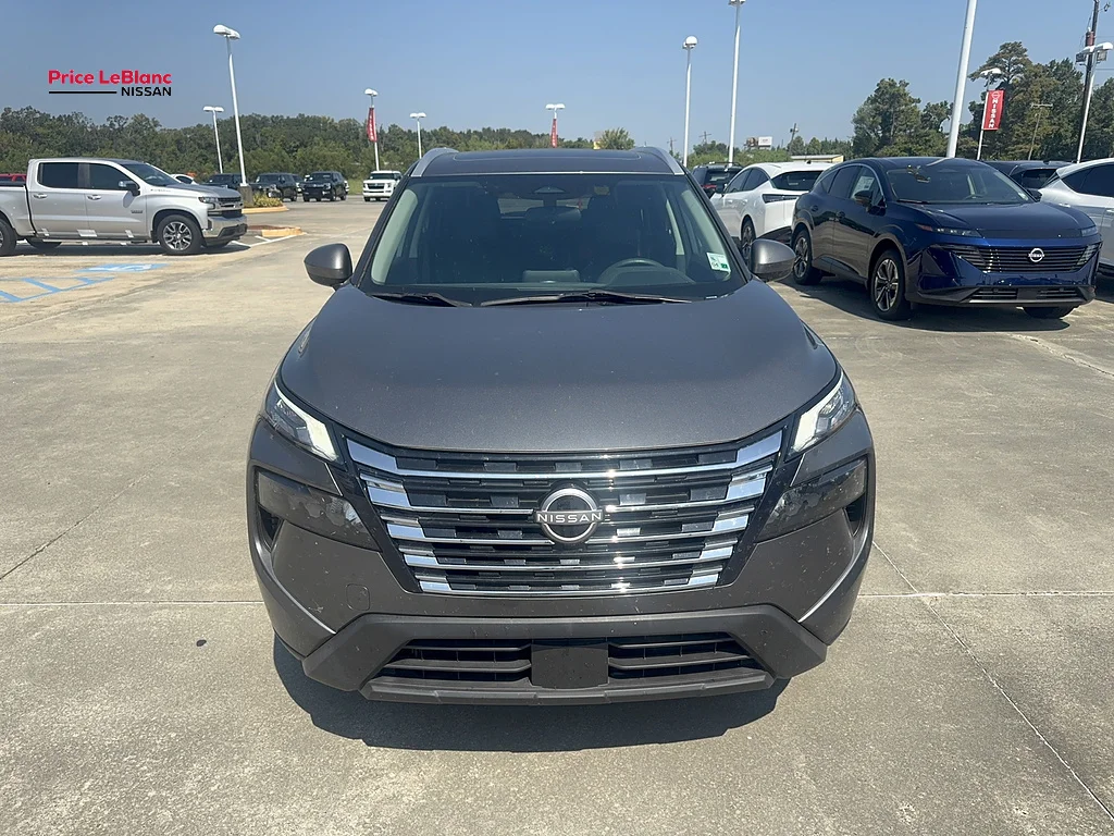 Certified Used 2024 Gun Metallic Nissan SV image 3