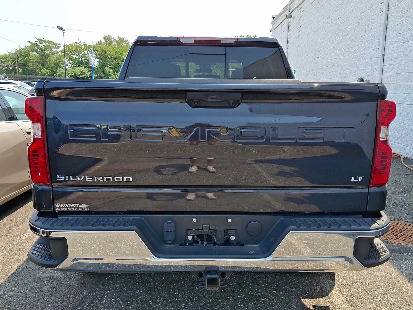 Used 2022 DARK ASH METALLIC Chevrolet LT image 4