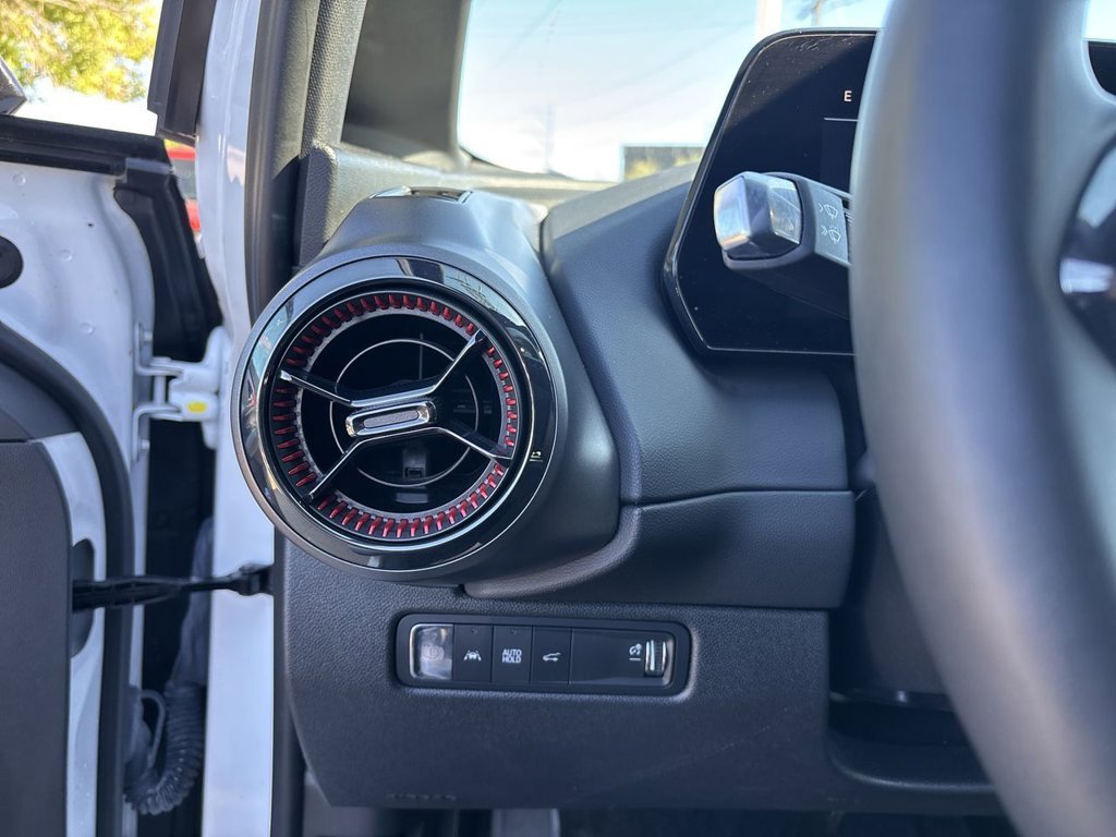 2024 Chevrolet Equinox EV RS - Photo 21