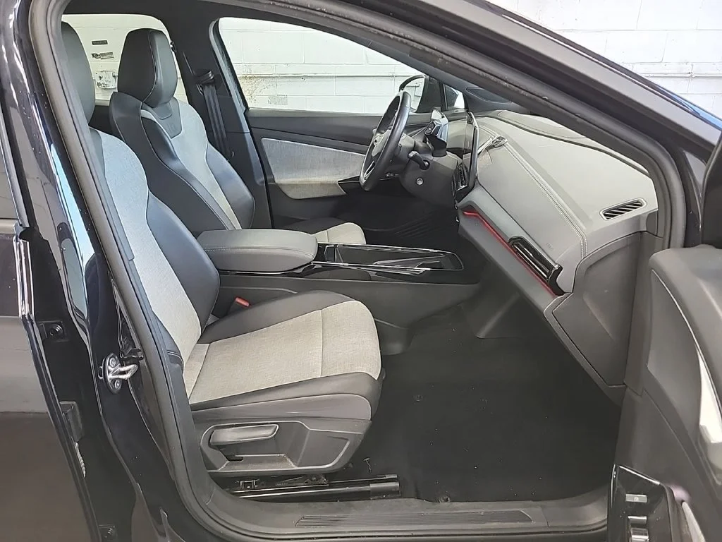 Used 2024 Volkswagen ID.4 STANDARD with VIN 1V2BMPE81RC004086 for sale in Marion, IA