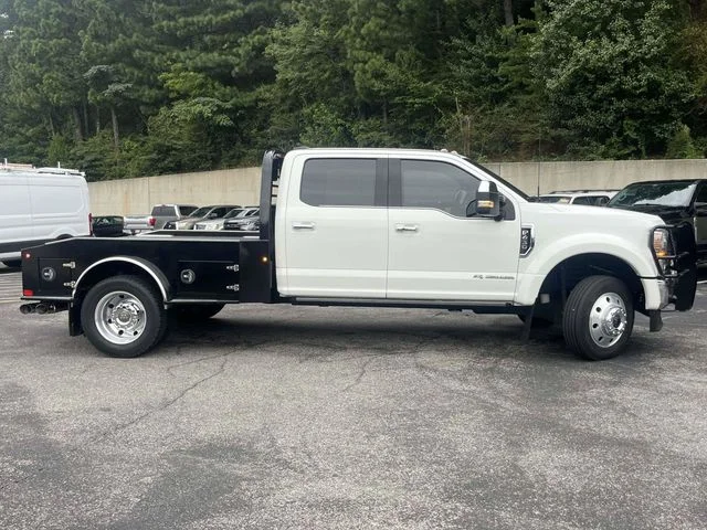 Used 2022 White Ford King Ranch image 2