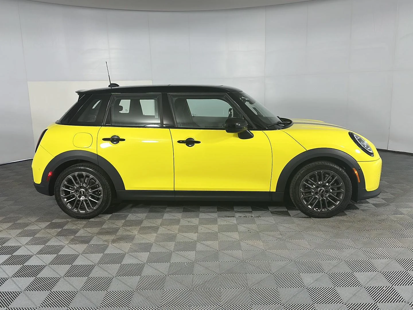 Used 2025 Sunny Side Yellow MINI Cooper S image 5
