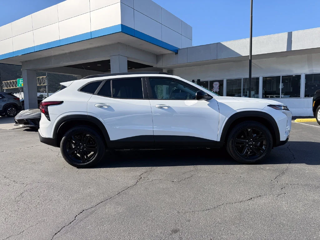 Used 2026 Summit White Chevrolet ACTIV image 6