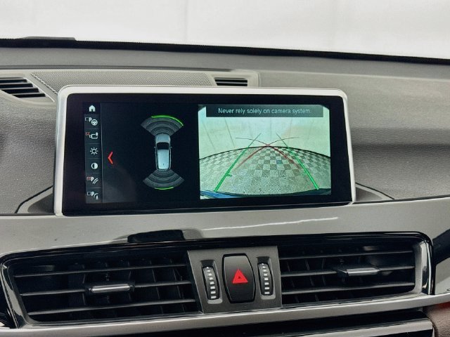 Used 2018 Blue Metallic BMW xDrive28i image 13