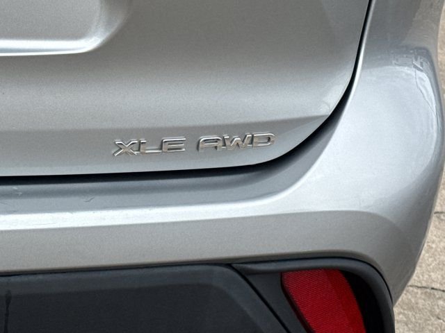 2024 Toyota Highlander XLE - Photo 4