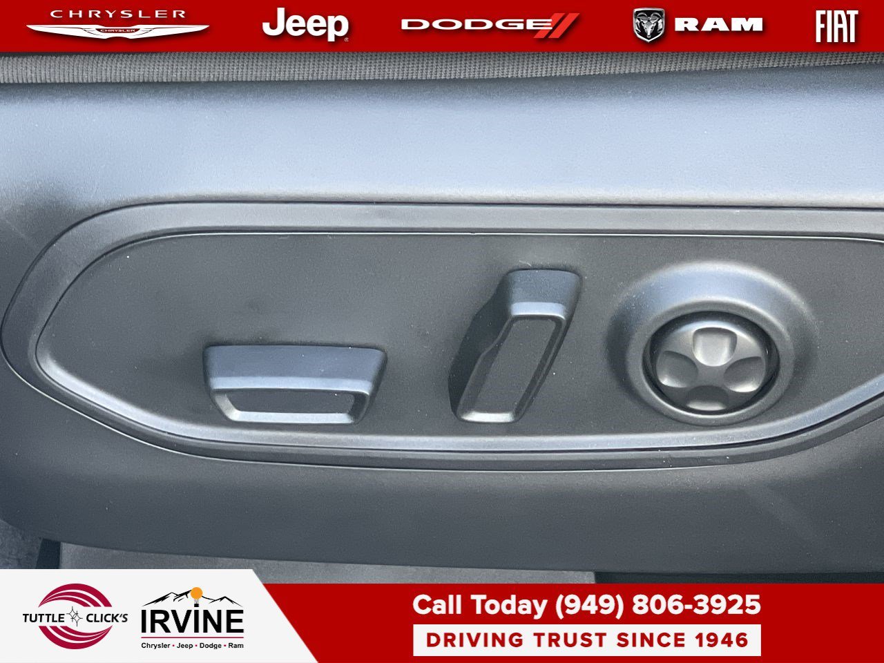 New 2026 Velvet Red Pearlcoat Jeep Laredo Altitude image 22