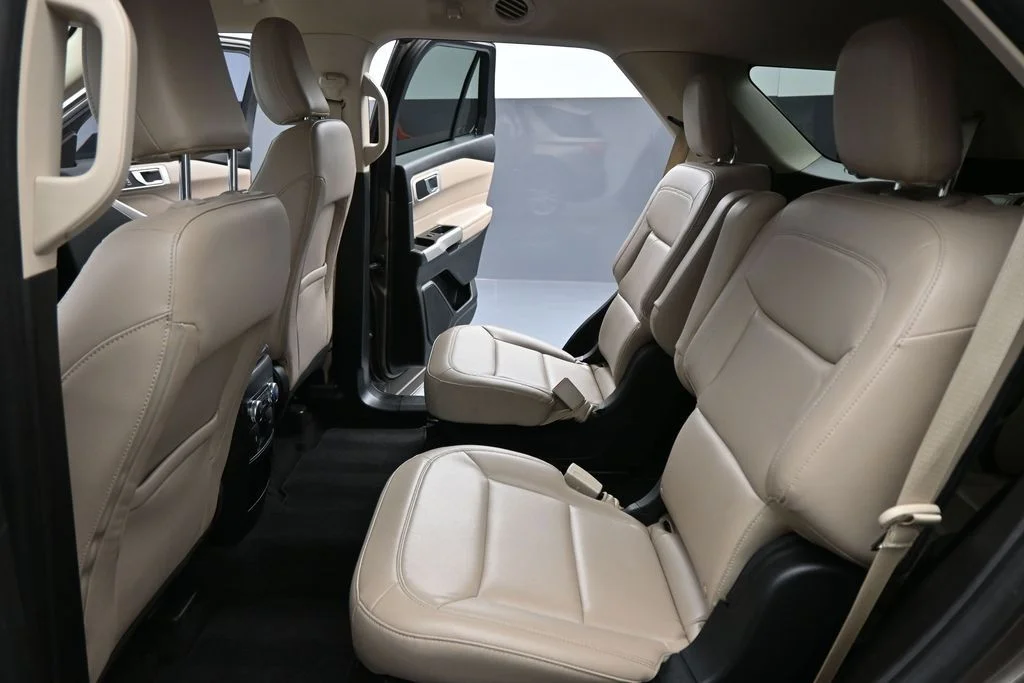 Used 2021 Gray Ford XLT image 19