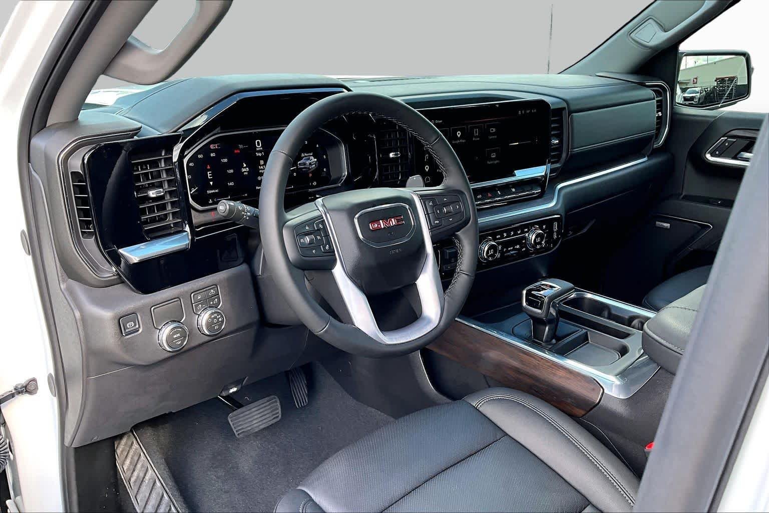 Used 2026 Summit White GMC SLT image 18
