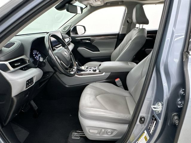 2021 Toyota Highlander Limited - Photo 9