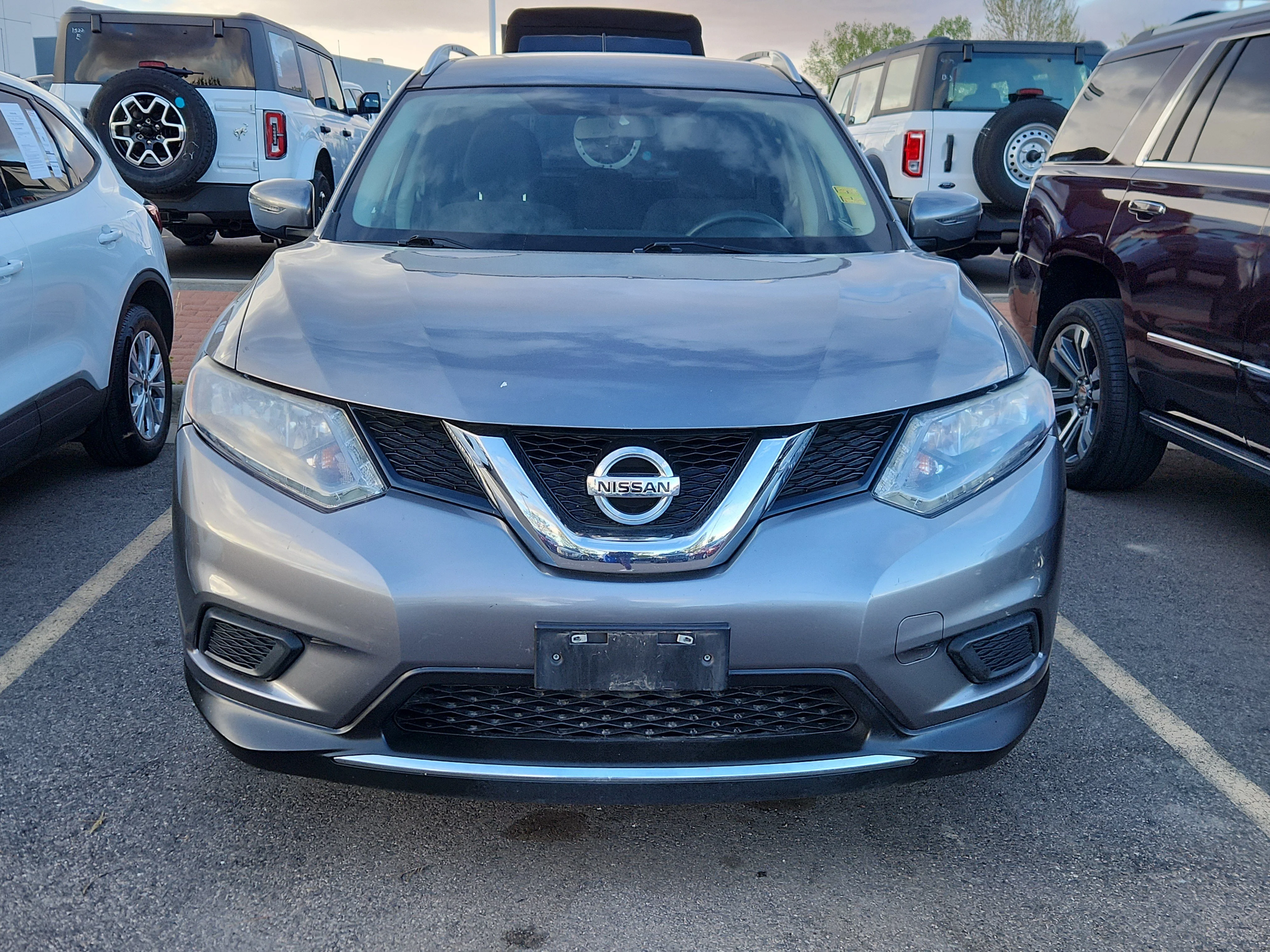 Used 2016 Nissan Rogue SV with VIN KNMAT2MT9GP620861 for sale in Greeley, CO