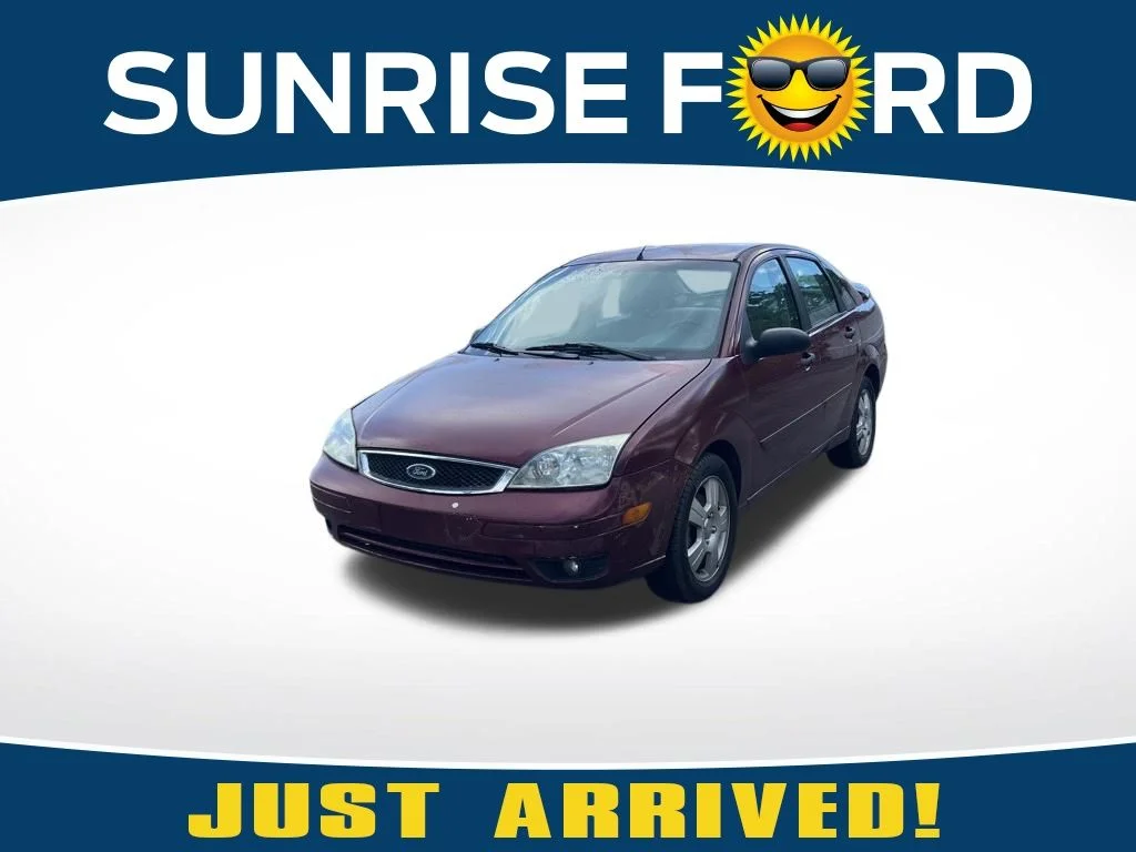 2007 Ford Focus ZX4 SE's photo