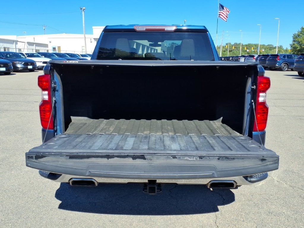 Used 2020 Blue Metallic Chevrolet LT image 25