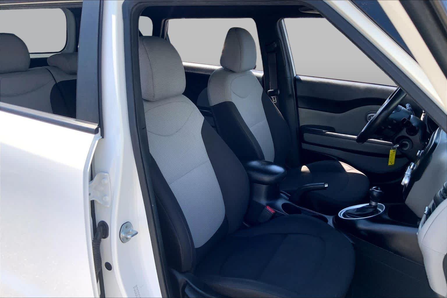 Pre-Owned 2019 Kia Soul Base