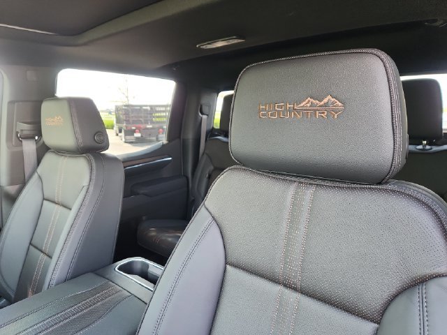 2026 Chevrolet Silverado 1500 High Country - Photo 13