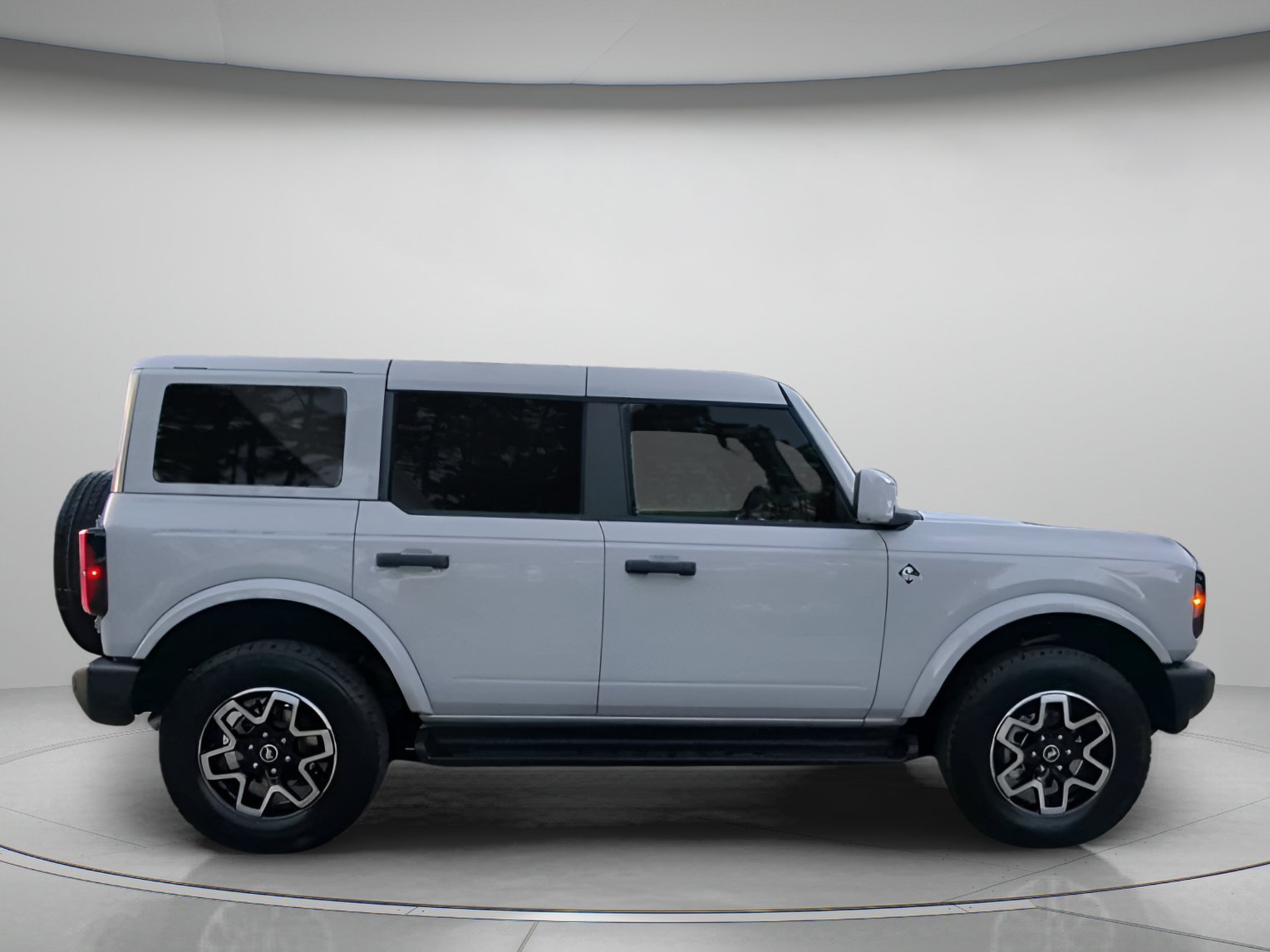 New 2026 Avalanche Gray Ford Outer Banks® image 29