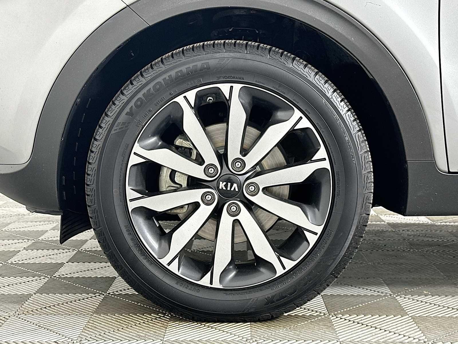 Used 2019 Steel Gray Kia EX image 28