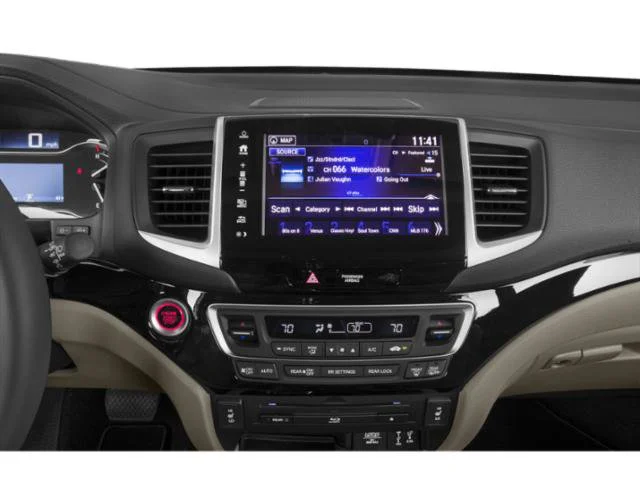 Used 2018 White Diamond Pearl Honda Touring image 13