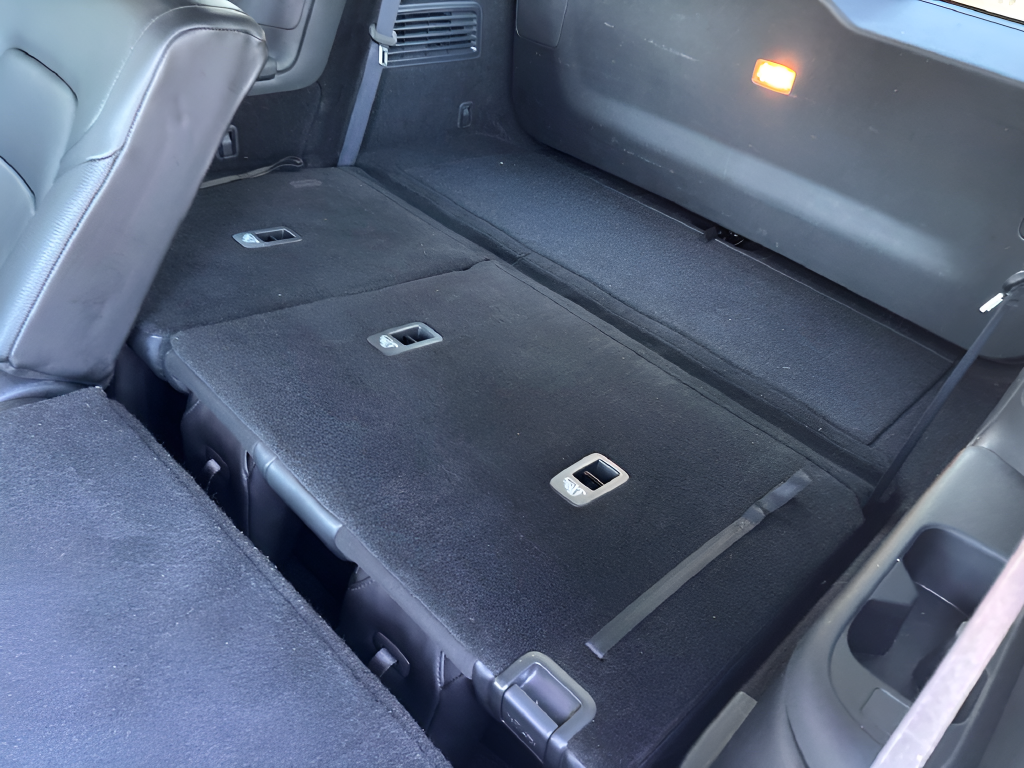 Certified Used 2025 Gray Nissan SL image 35