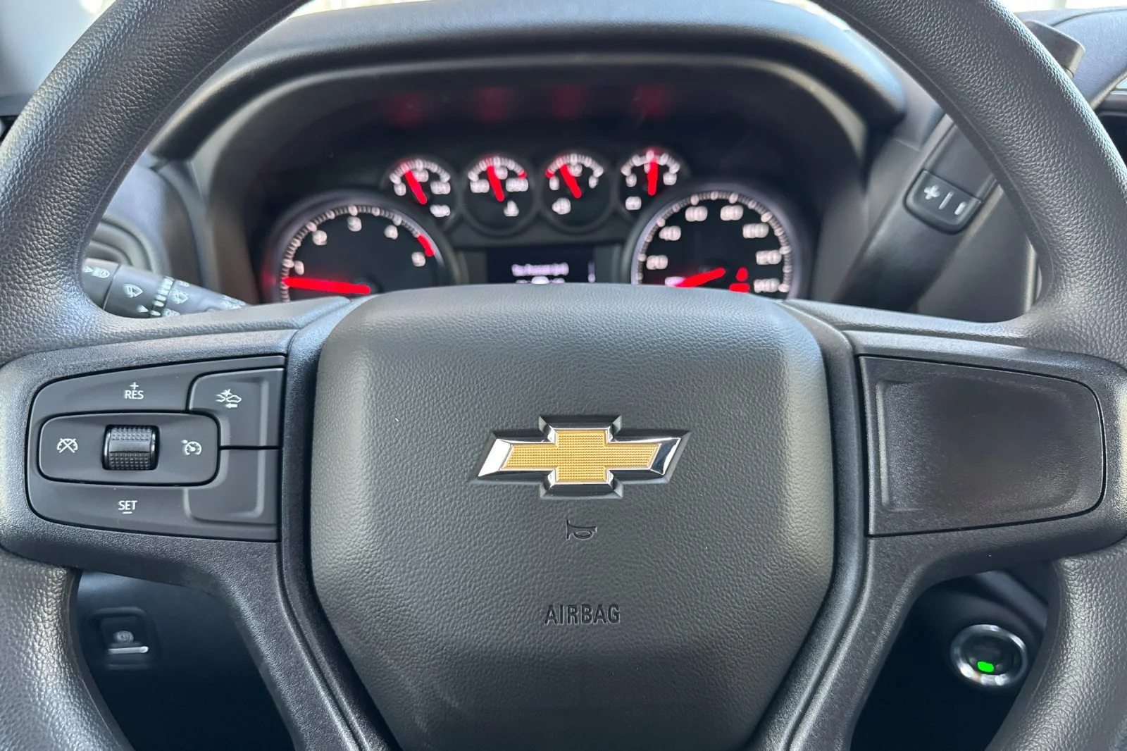 2026 Chevrolet Silverado 2500 HD Custom view 21