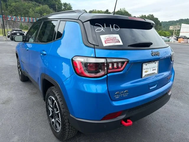Used 2025 Blue Jeep Trailhawk image 5