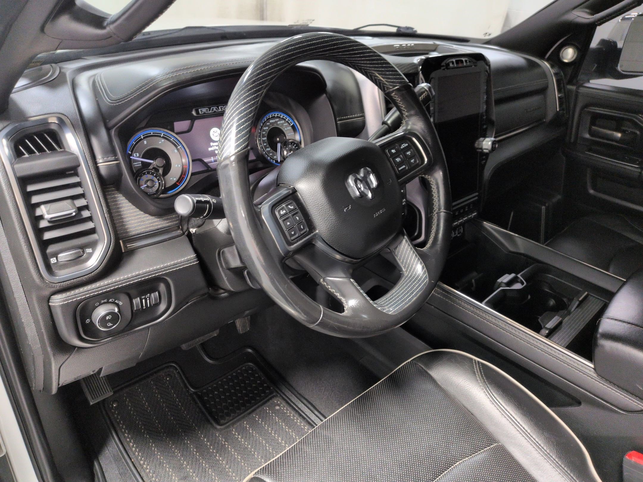 2020 RAM Ram 2500 Pickup Laramie Limited - Photo 15