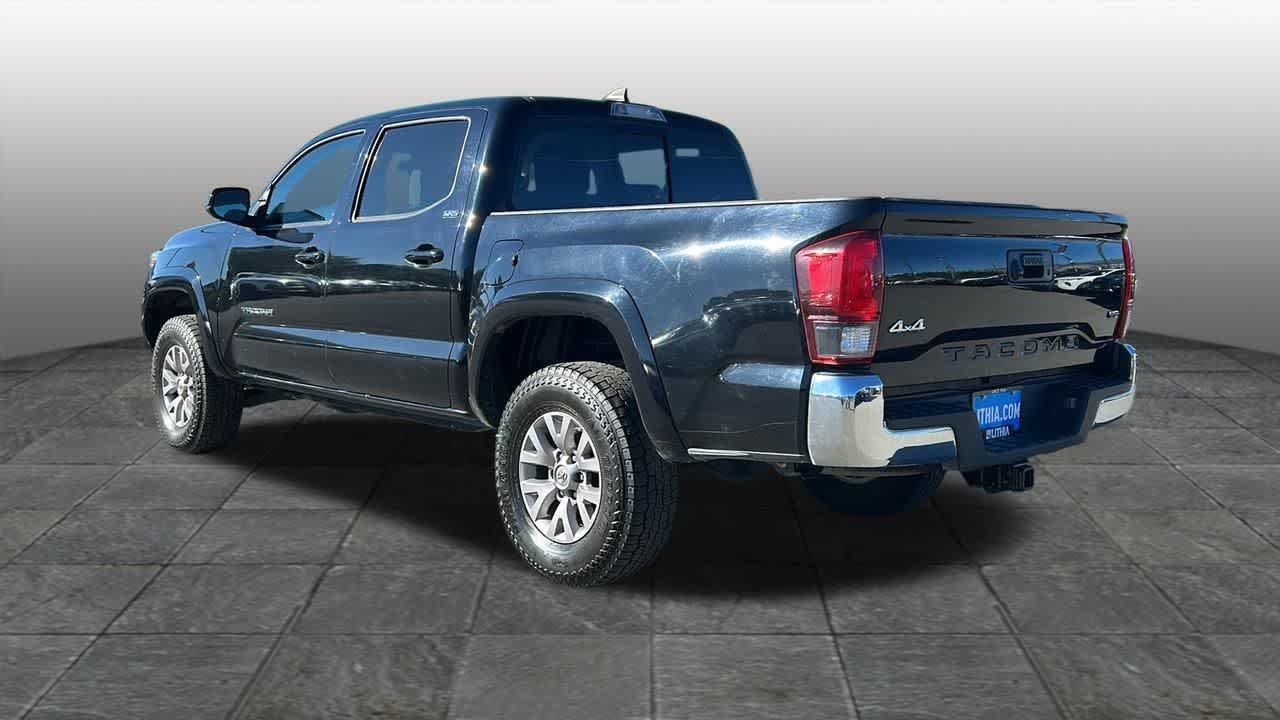 Used 2019 Midnight Black Metallic Toyota SR5 image 7