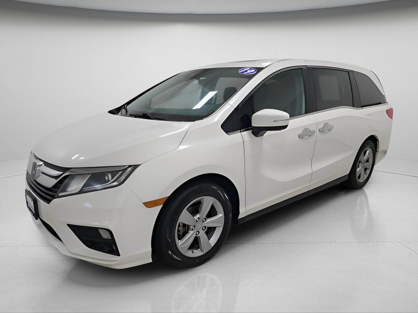 Certified Used 2019 White Diamond Pearl Honda EX-L image 3