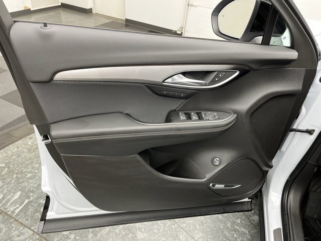 Used 2026 Iridescent White Tricoat Buick Sport Touring image 8