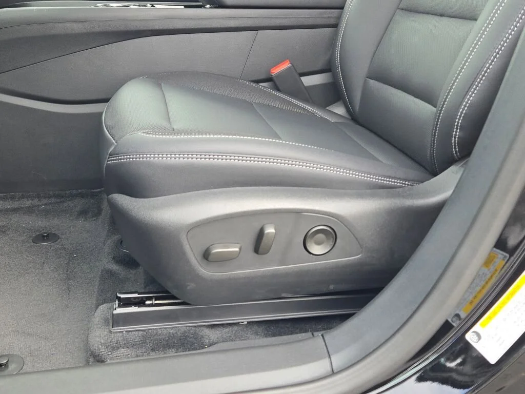 2025 Chevrolet Blazer EV LT - Photo 23