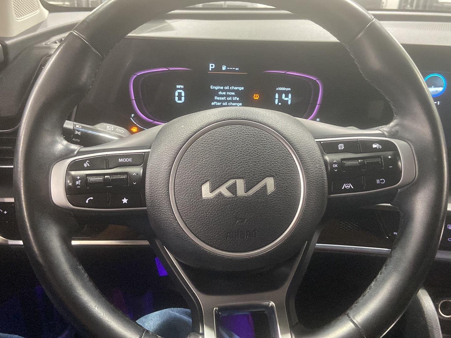 Used 2023 Glacial White Pearl Kia EX image 10