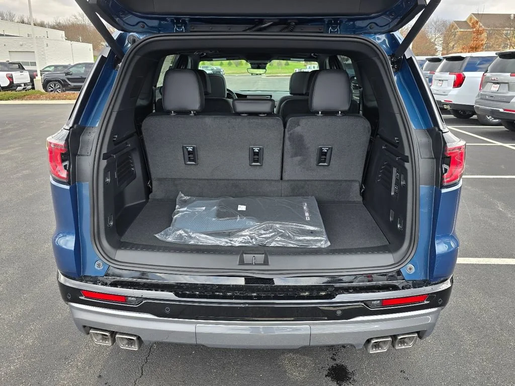2026 GMC Acadia Denali - Photo 31