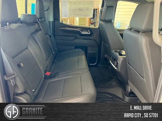 New 2026 Summit White GMC Elevation image 36