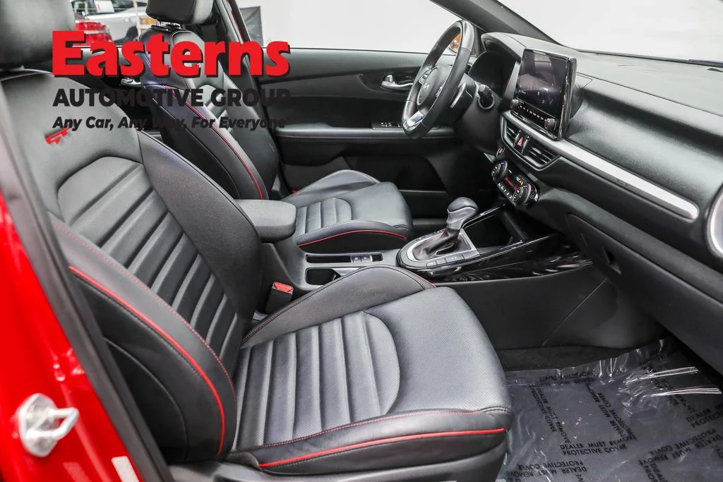 Used 2022 Red Kia GT image 22