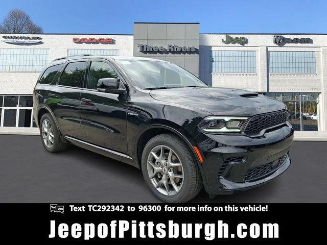 New 2026 Diamond Black Clear-Coat Exterior Paint Dodge GT Plus HEMI V8 image 1
