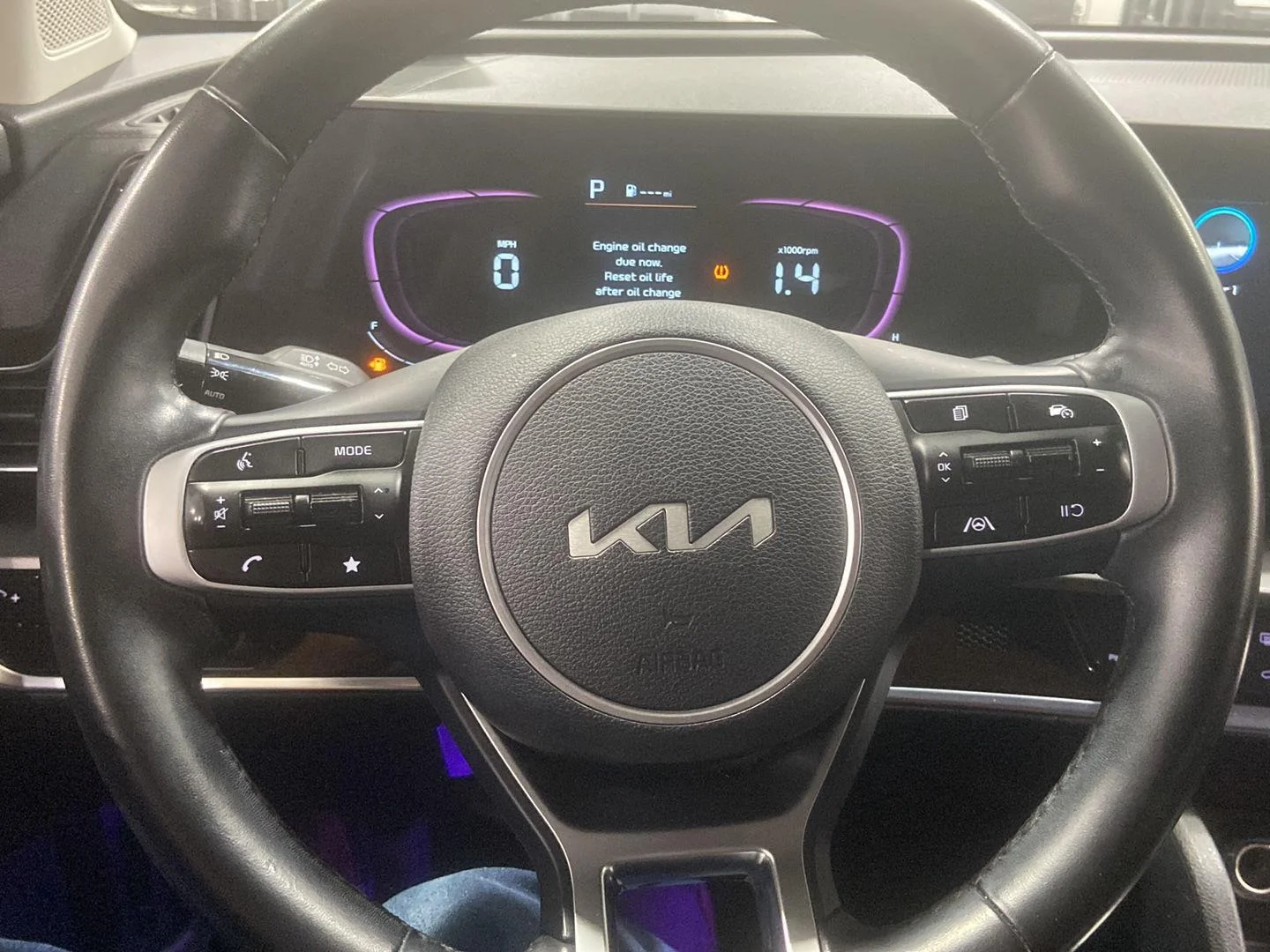 Used 2023 Glacial White Pearl Kia EX image 10