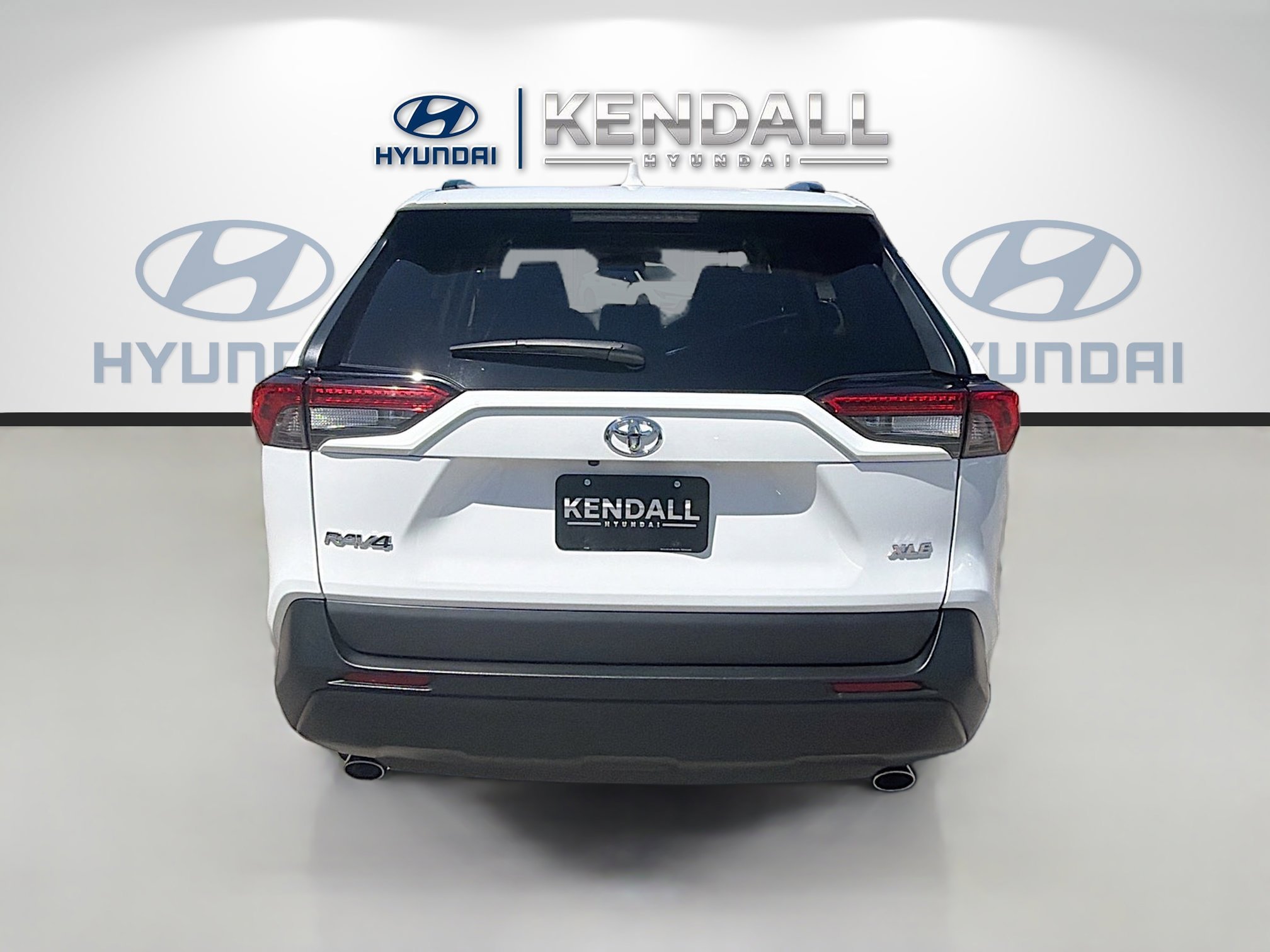Used 2024 Ice Toyota XLE image 5