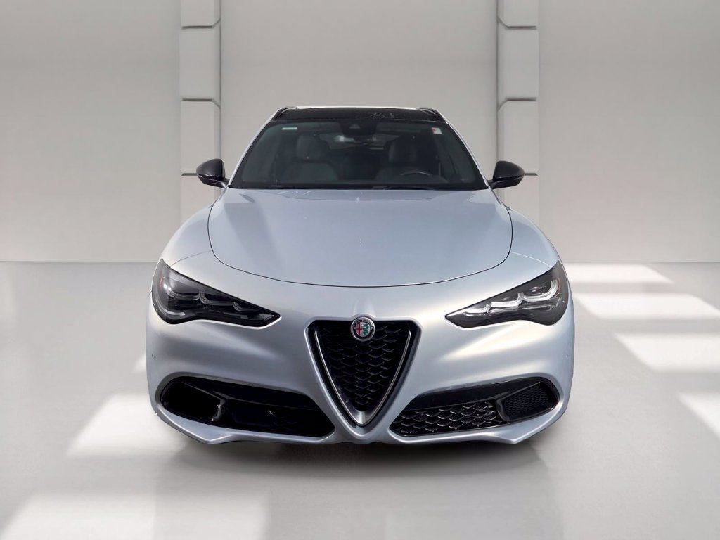 Used 2024 Moonlight Gray Metallic Alfa Romeo Ti image 3
