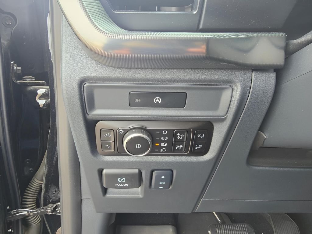 Used 2025 Agate Black Metallic Ford Raptor image 16