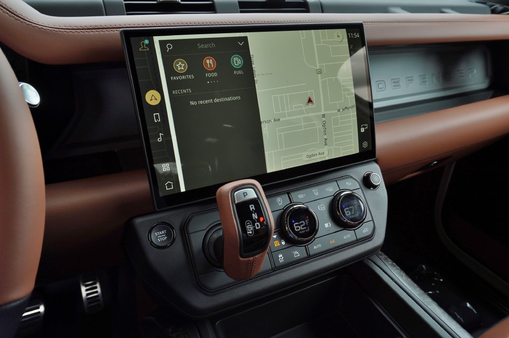 New 2026 Fuji White Land Rover OCTA image 22