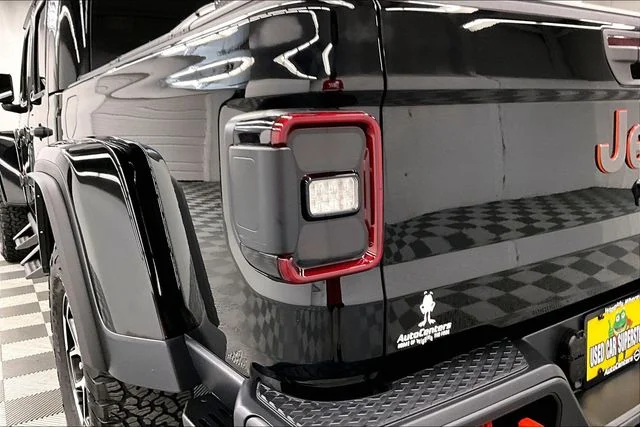 Used 2023 Black Clearcoat Jeep Mojave image 37