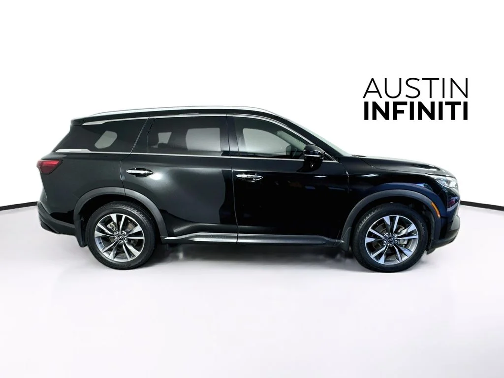 Certified Used 2023 Black INFINITI LUXE image 11
