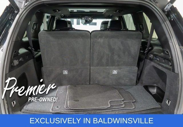 Used 2025 Black Jeep Summit image 9