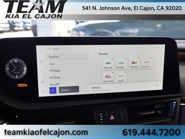 Used 2024 White Lexus 300h Ultra Luxury image 29