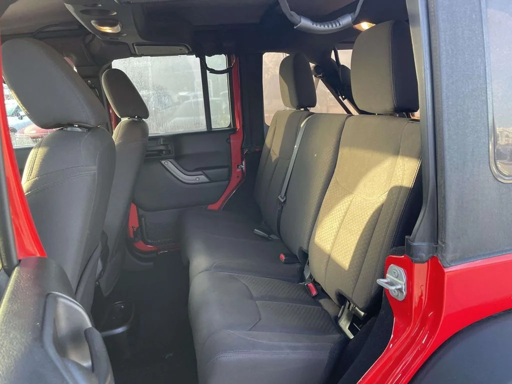 Used 2018 Firecracker Red Clearcoat Jeep Sport S image 3