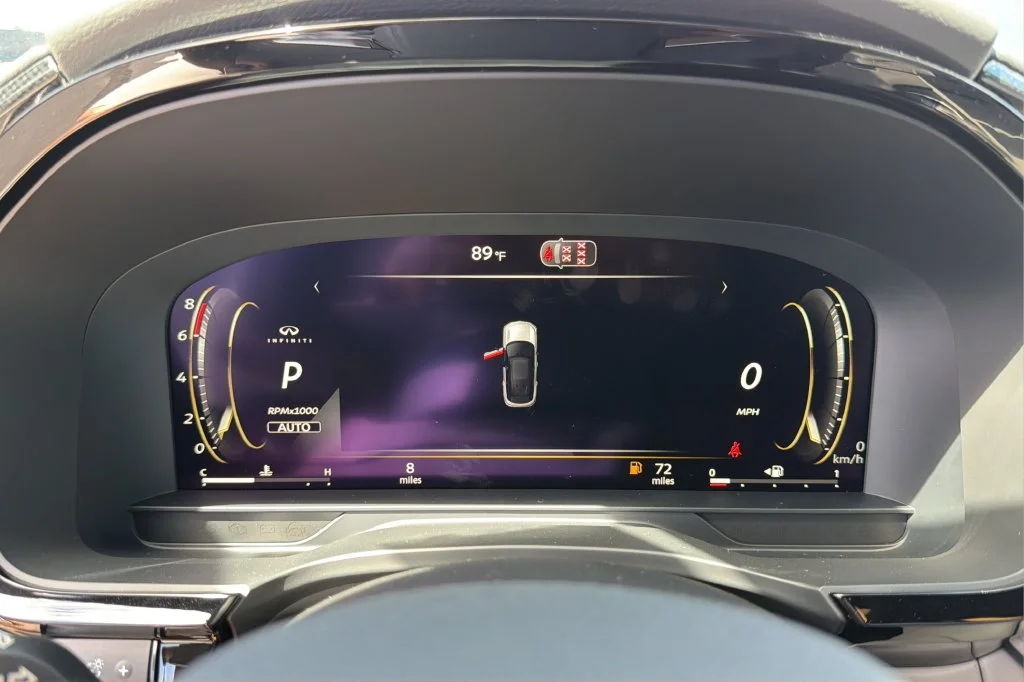 New 2027 2T RAD WHT INFINITI Sport AWD image 24