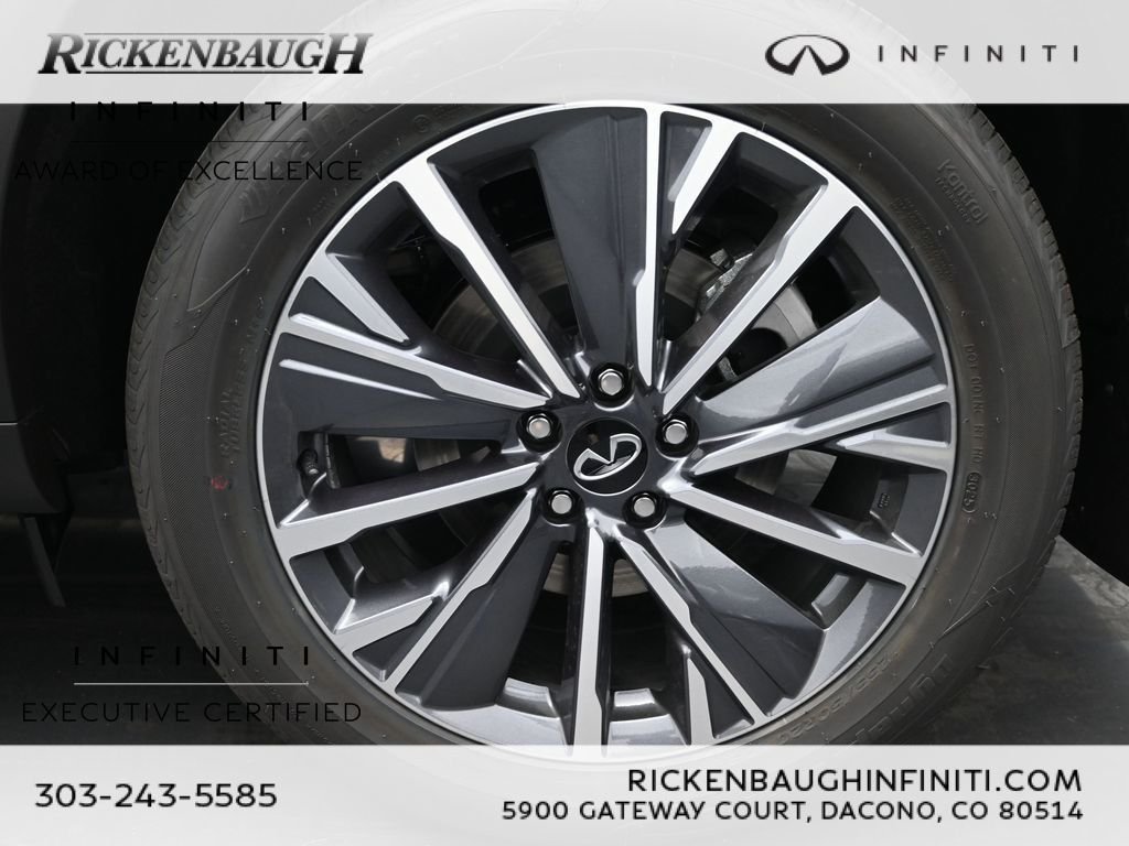 Certified Used 2026 White INFINITI LUXE image 24