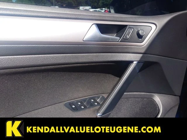 Used 2016 Blue Volkswagen SE image 16